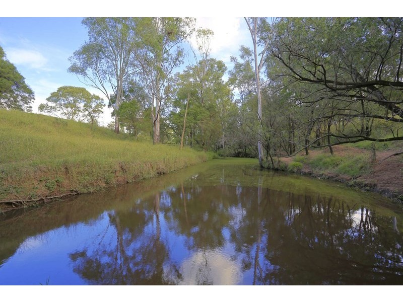 657 Pine Creek Road, Pine Creek QLD 4670