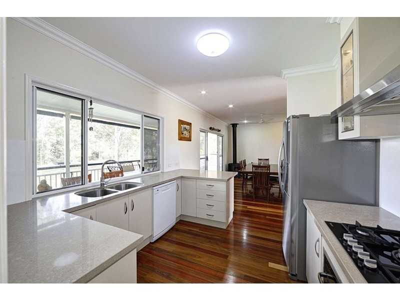 657 Pine Creek Road, Pine Creek QLD 4670