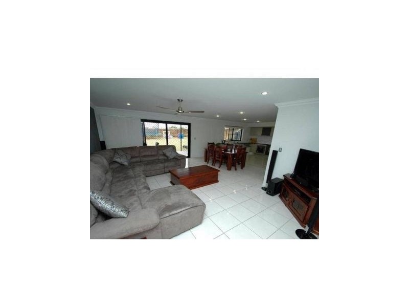 7 Freeman Street, Avoca QLD 4670