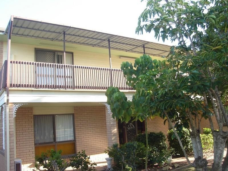 2 Zunker Street, Burnett Heads QLD 4670