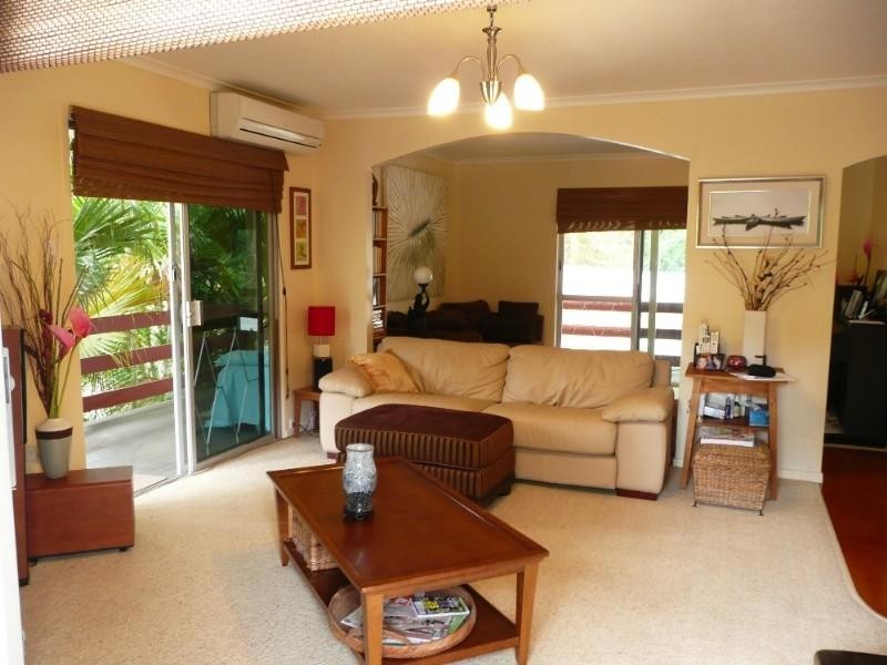 19 Samuels Road, Branyan QLD 4670