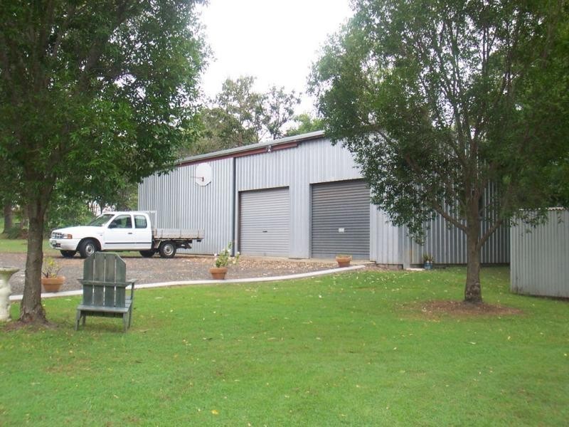 19 Samuels Road, Branyan QLD 4670