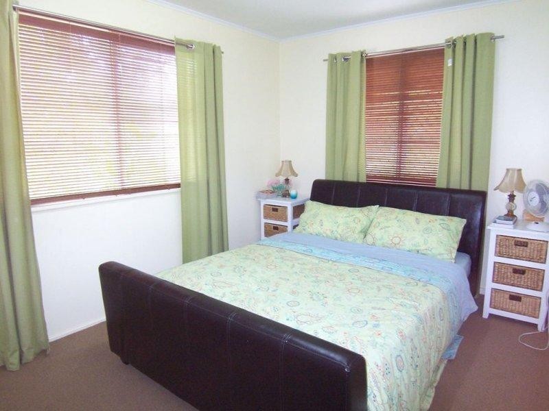 19 Samuels Road, Branyan QLD 4670