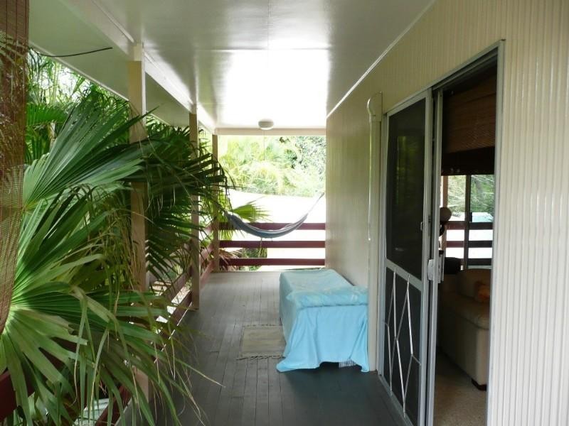 19 Samuels Road, Branyan QLD 4670