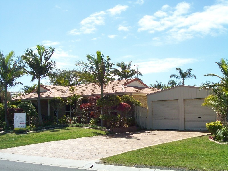 65 Shoreline Crescent, Bargara QLD 4670