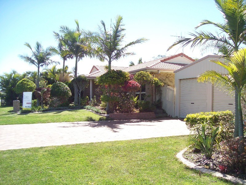 65 Shoreline Crescent, Bargara QLD 4670