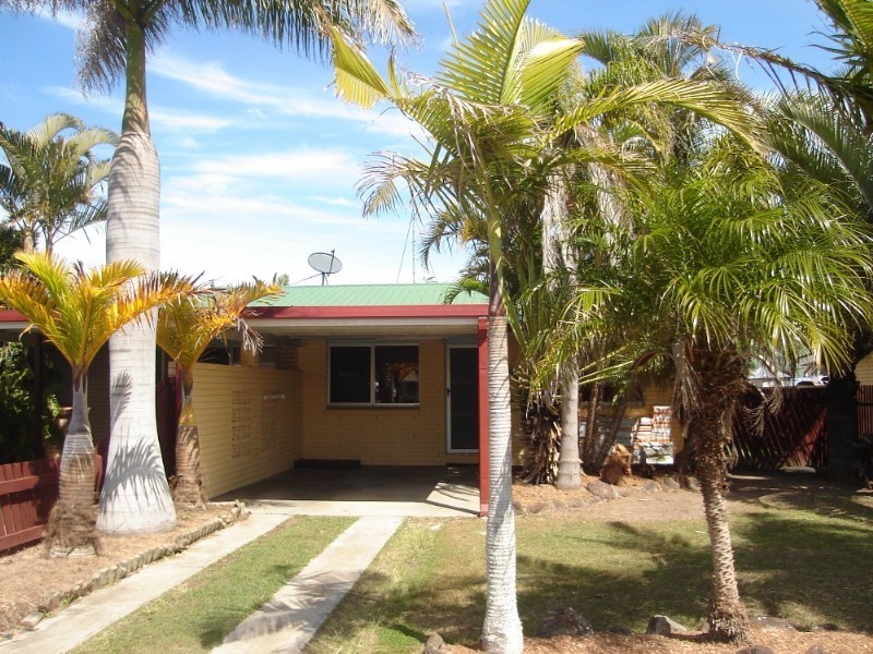 2/11 Foreshore Parade, Bargara QLD 4670