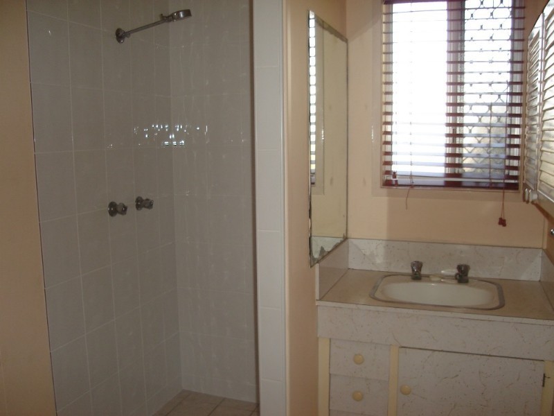 2/11 Foreshore Parade, Bargara QLD 4670