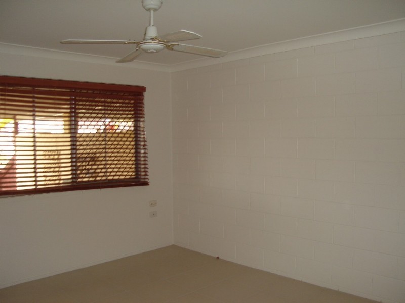 2/11 Foreshore Parade, Bargara QLD 4670