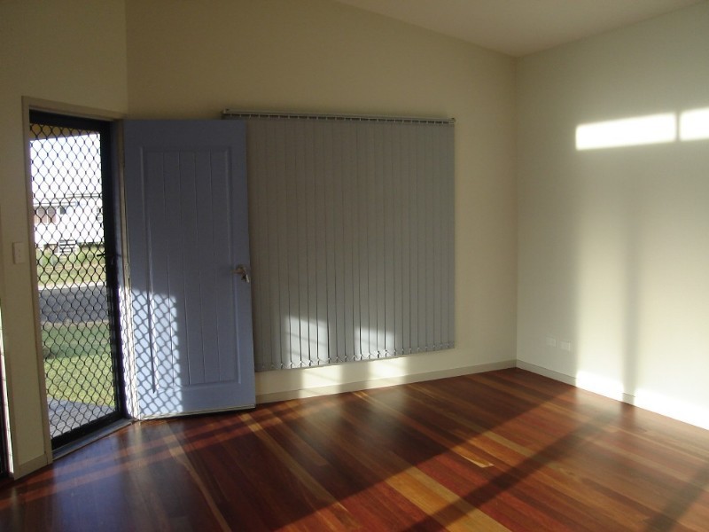 105 Shelly Street, Burnett Heads QLD 4670