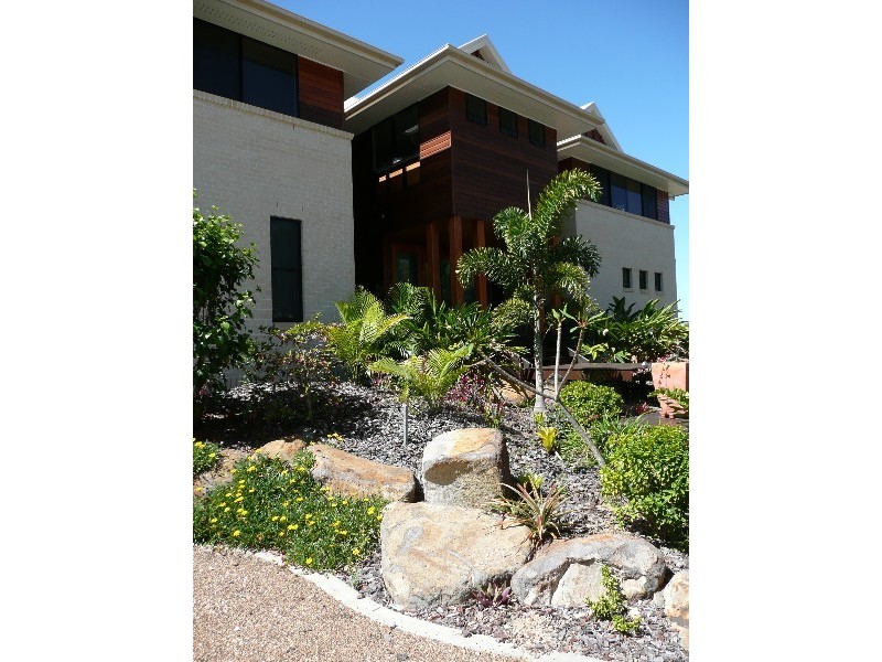 Moore Park Beach QLD 4670