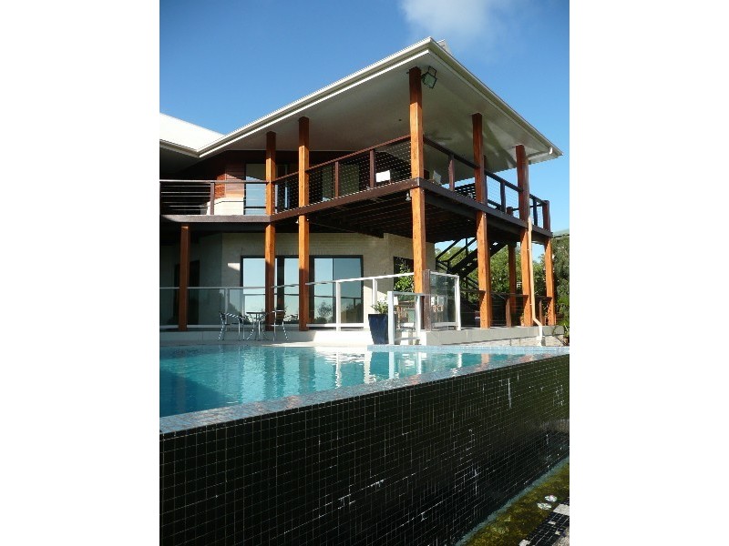 Moore Park Beach QLD 4670