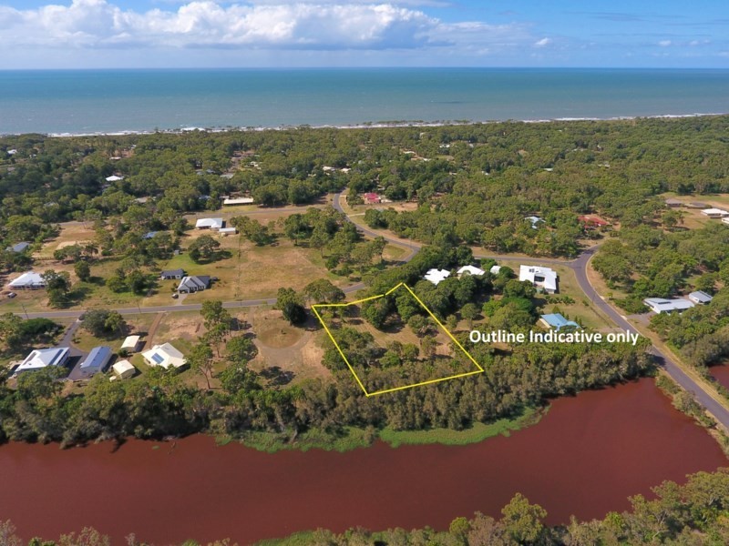 46 Kingfisher Crescent, Moore Park Beach QLD 4670