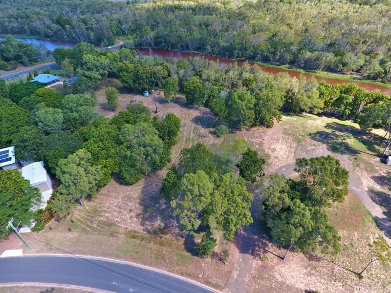 46 Kingfisher Crescent, Moore Park Beach QLD 4670