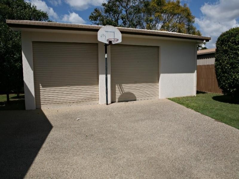 40 Avenell Street, Avenell Heights QLD 4670