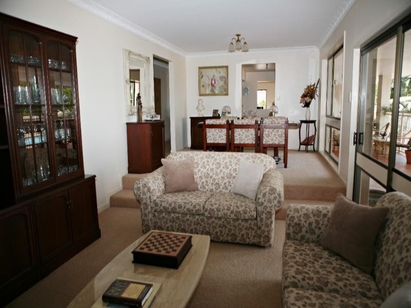 40 Avenell Street, Avenell Heights QLD 4670