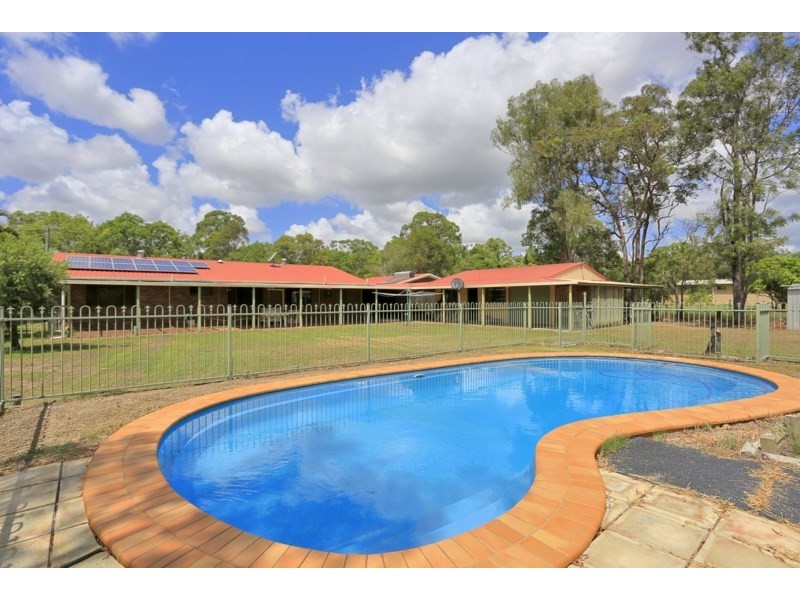 18 Wonderland Avenue, Branyan QLD 4670