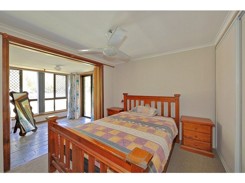 18 Wonderland Avenue, Branyan QLD 4670