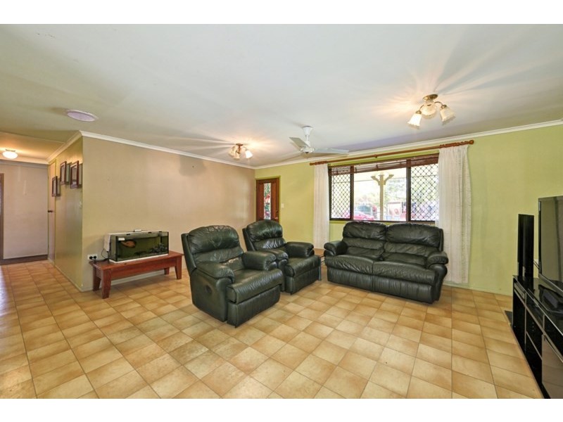 18 Wonderland Avenue, Branyan QLD 4670