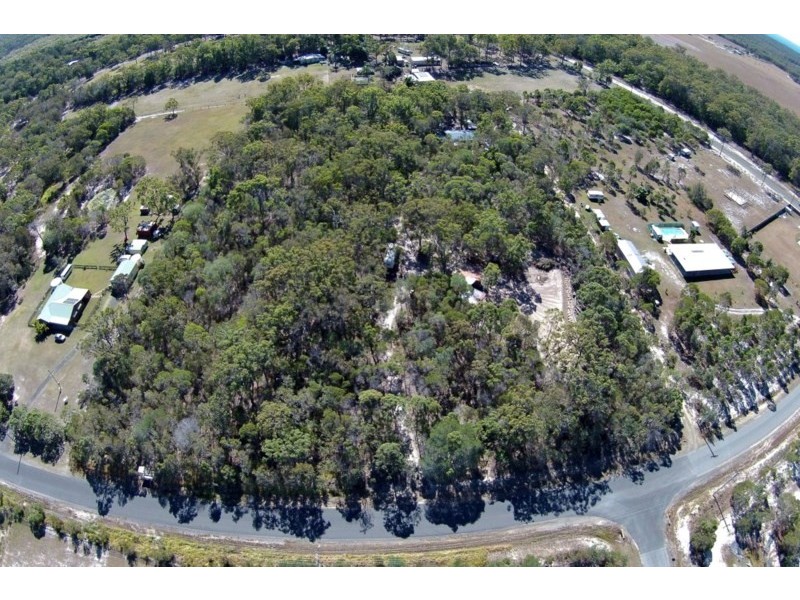 13 Fern Tree Drive, Coonarr QLD 4670