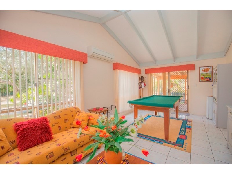 16 Billabong Drive, Gooburrum QLD 4670