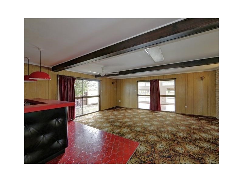 5 Que Hee, Kepnock QLD 4670