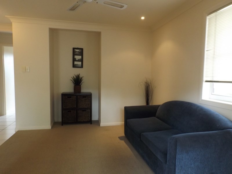 17/2 Sylvan Drive, Moore Park Beach QLD 4670