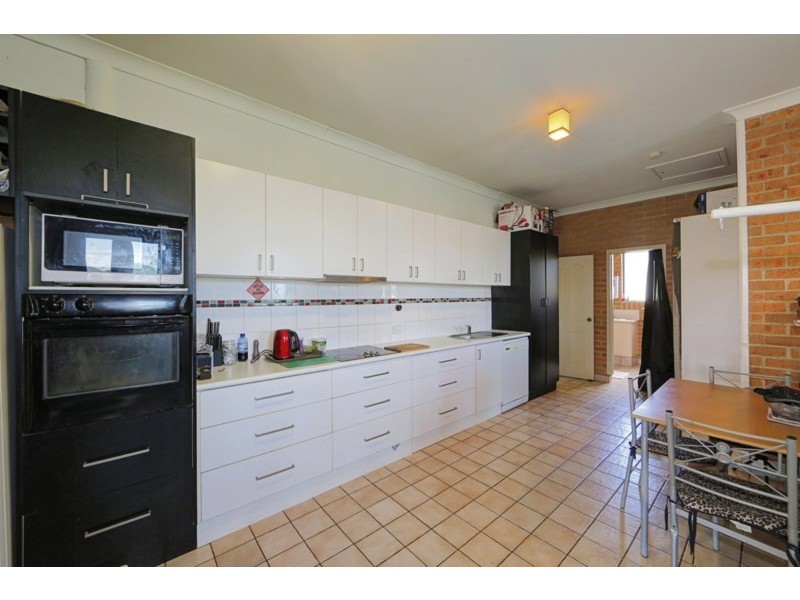 52 Anderson Street, Avenell Heights QLD 4670