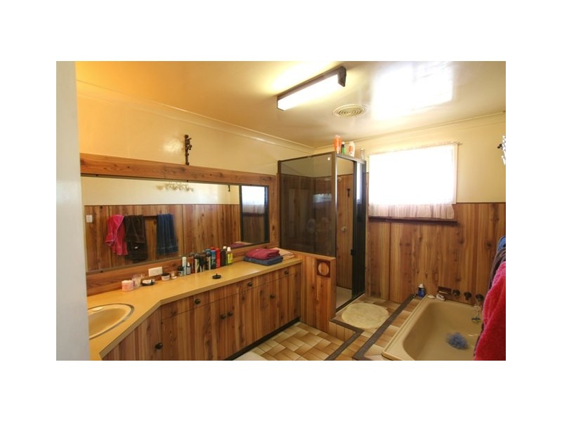 11 Smyth Street, Bundaberg QLD 4670