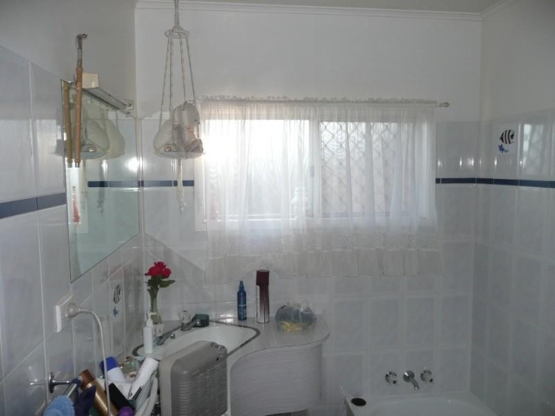 4 Walk Street, Bundaberg QLD 4670