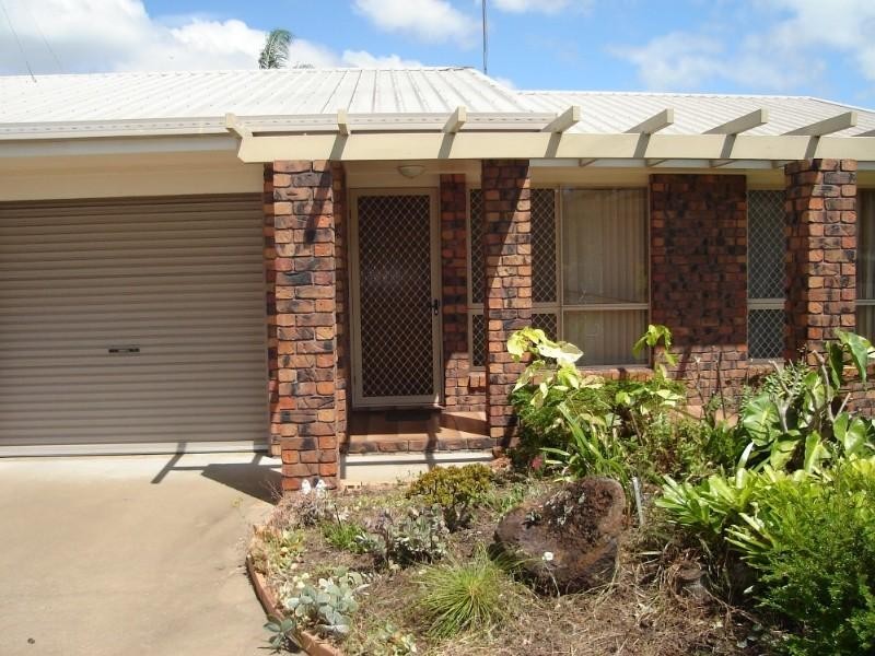 2/381 Bourbong Street, Bundaberg QLD 4670