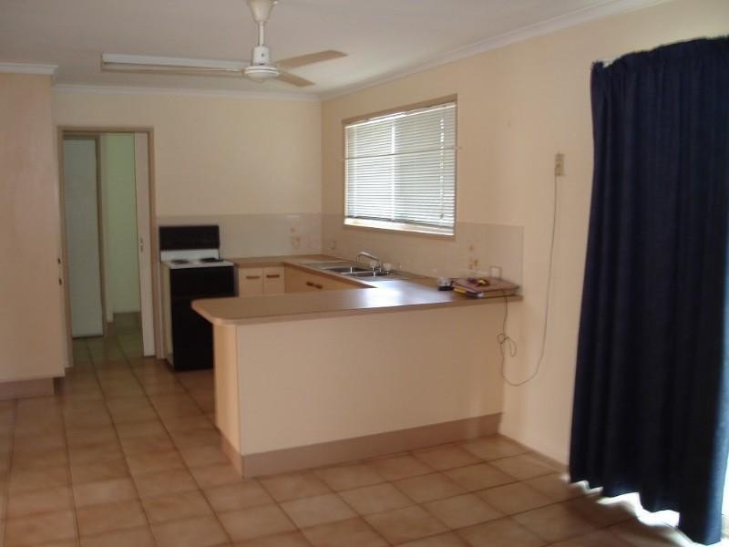 2/381 Bourbong Street, Bundaberg QLD 4670