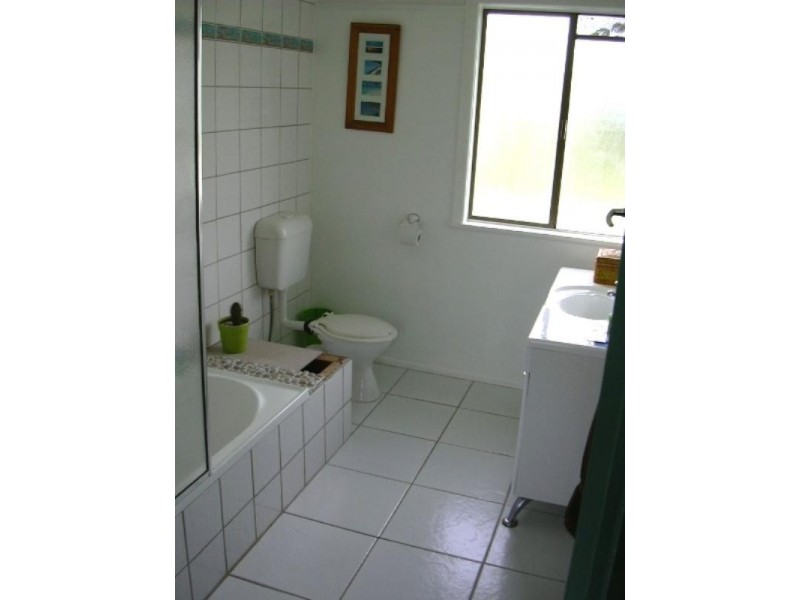 20 Svensson Street, Bundaberg QLD 4670