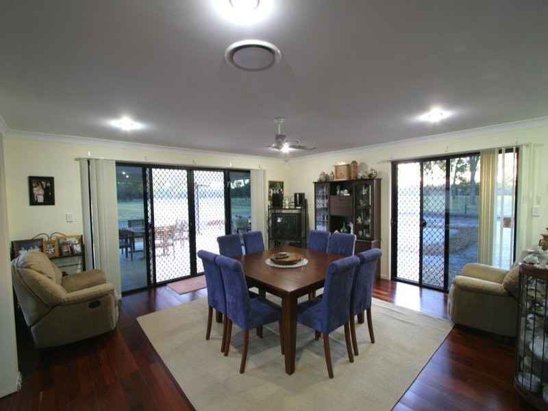 15 Oak Avenue, Coonarr QLD 4670