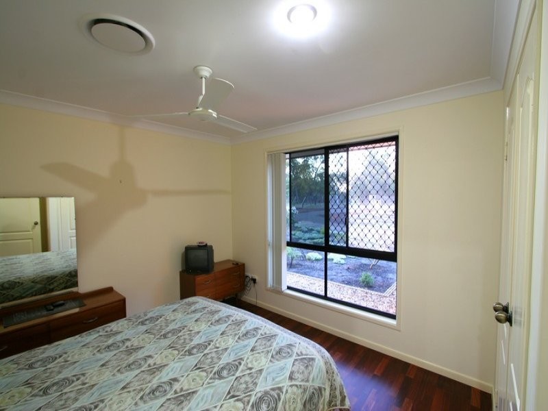 15 Oak Avenue, Coonarr QLD 4670