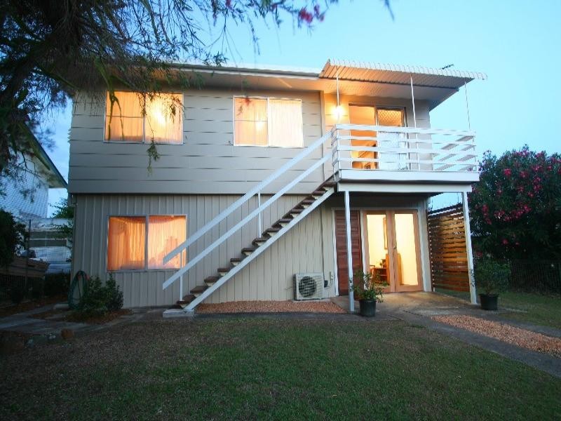 56 Welch Street, Elliott Heads QLD 4670