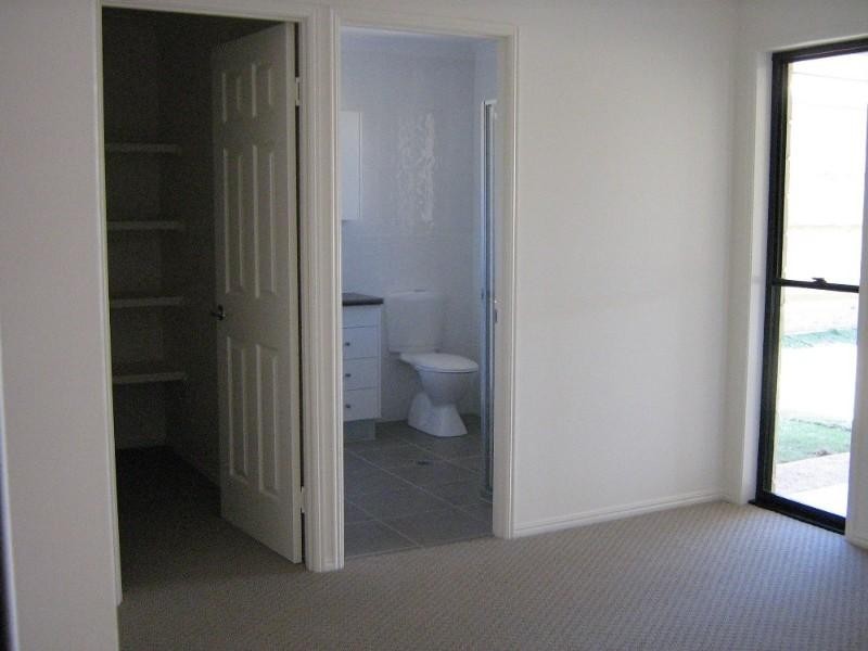 12 Freeman Street, Bundaberg QLD 4670