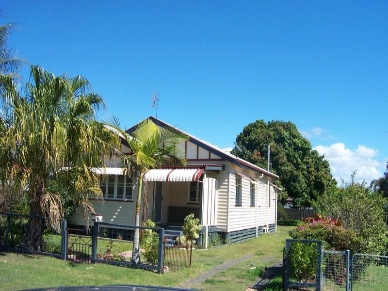 9 Bates Street, Svensson Heights QLD 4670