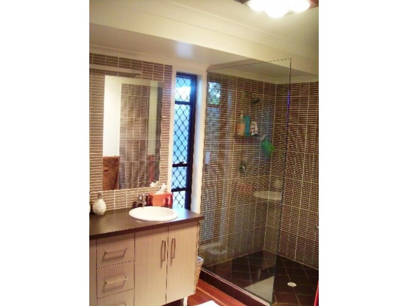 Svensson Heights QLD 4670