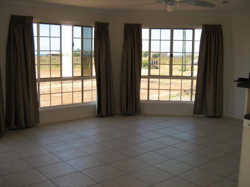 129 Shelley Street, Burnett Heads QLD 4670