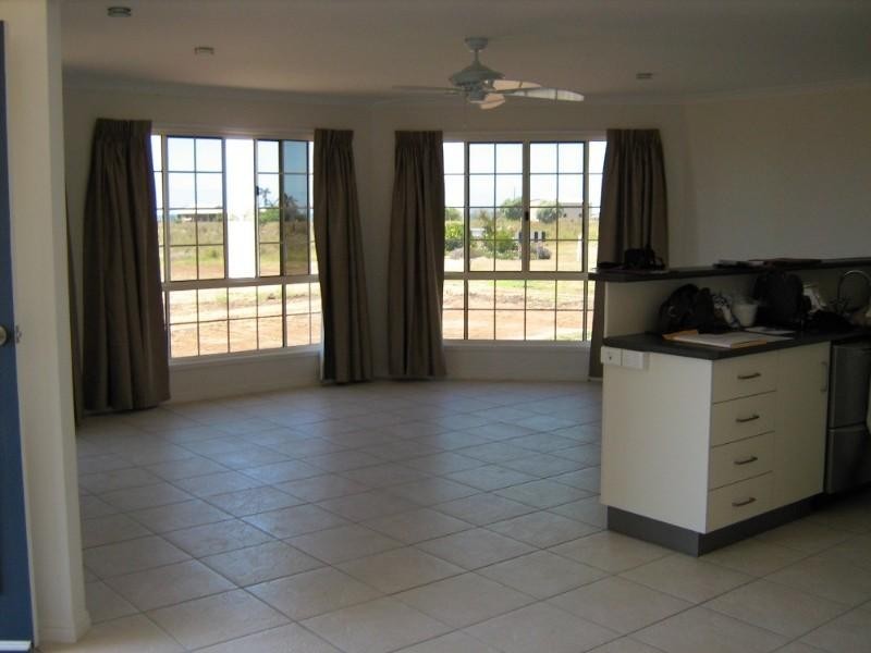 129 Shelley Street, Burnett Heads QLD 4670