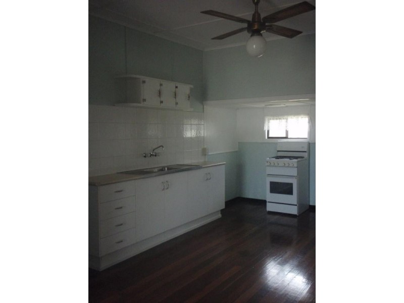 22 Glenmorris Street, Bundaberg QLD 4670