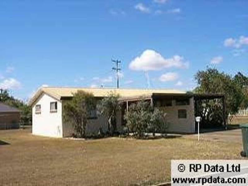 2/2 Robertson Street, Bundaberg QLD 4670