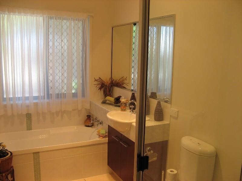 3/63 Holland Street, Bargara QLD 4670