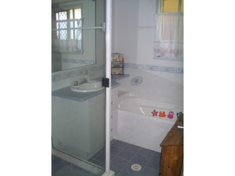 2 Metcalfe Court, Bundaberg QLD 4670