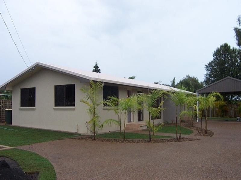 2/5 Leddy Street, Bargara QLD 4670