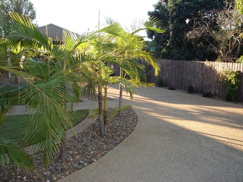 2/5 Leddy Street, Bargara QLD 4670