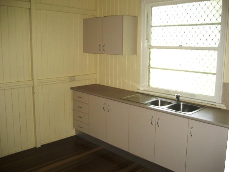 3 Lamb Street, Bundaberg QLD 4670