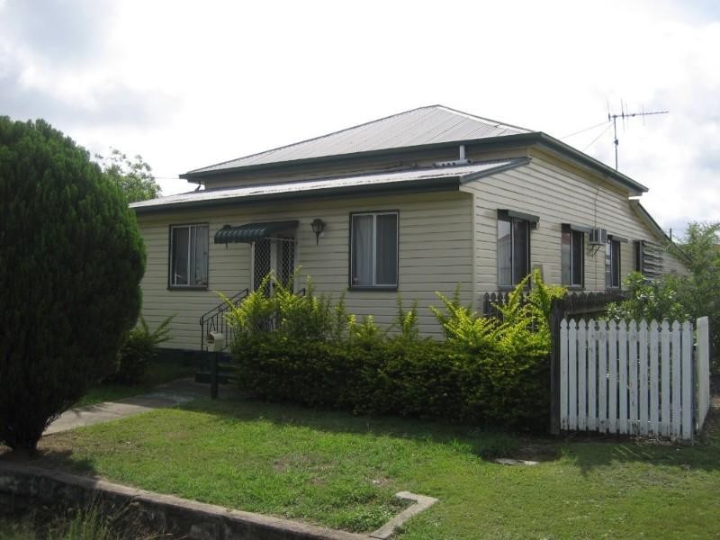 12 Cran Street, Bundaberg QLD 4670