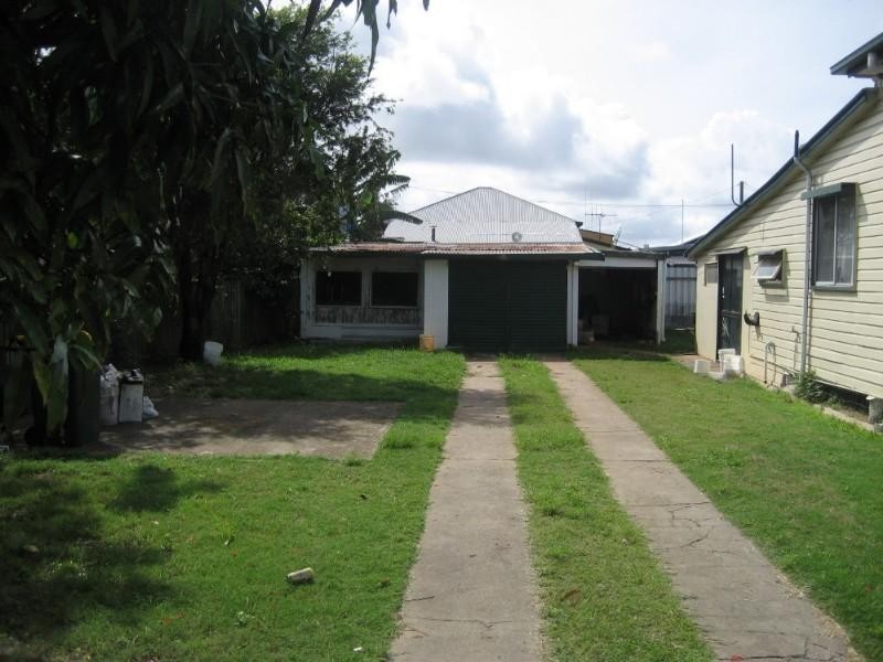 12 Cran Street, Bundaberg QLD 4670